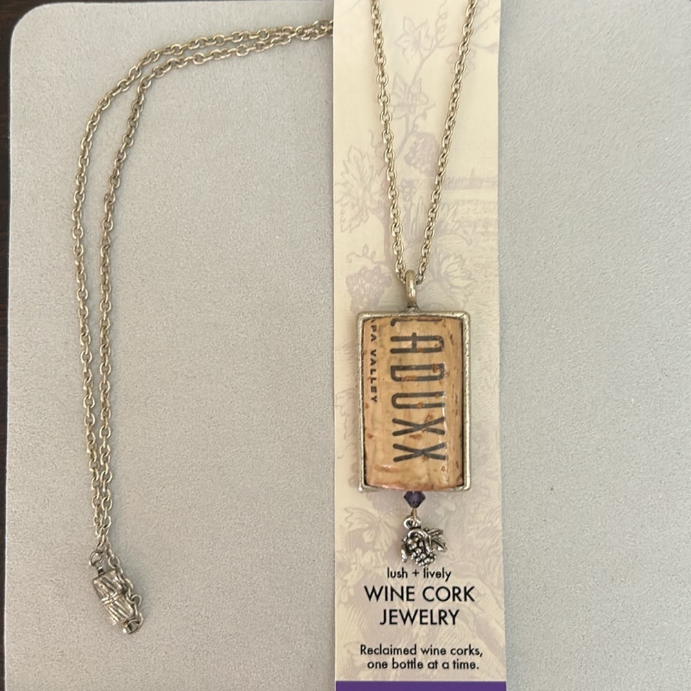 Wine Cork Necklace Vintage Swarovski NWT - Picture 5 of 10